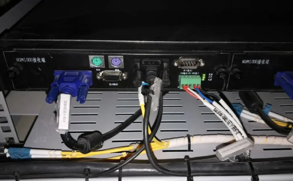 嵌入式工控机接口.png 嵌入式工控机接口.png